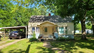 304 Minnesota St, Winfield, KS 67156