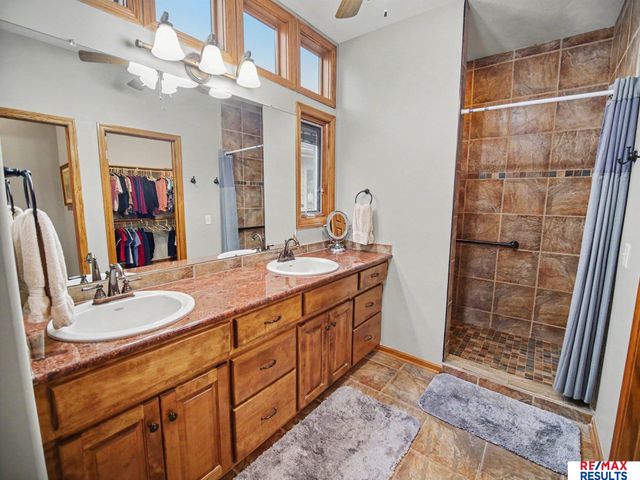 3626 S 193 Street, Omaha, NE 68130