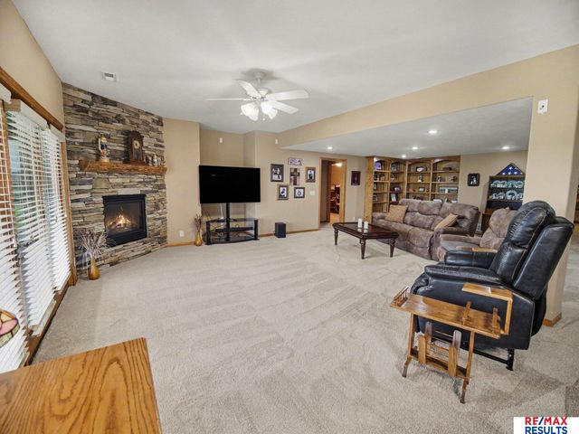 3626 S 193 Street, Omaha, NE 68130