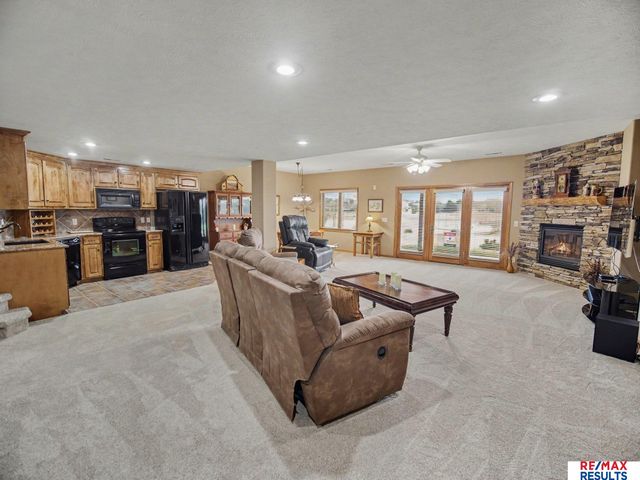3626 S 193 Street, Omaha, NE 68130