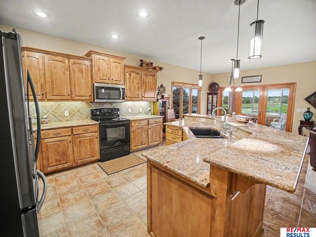 3626 S 193 Street, Omaha, NE 68130