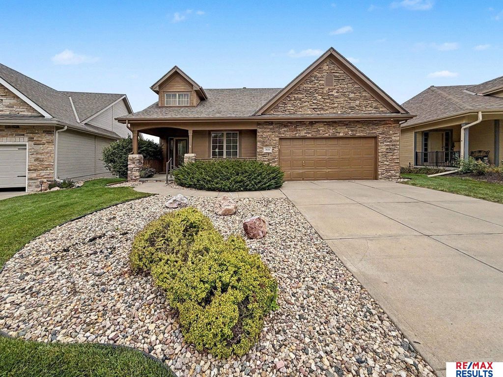 3626 S 193 Street, Omaha, NE 68130
