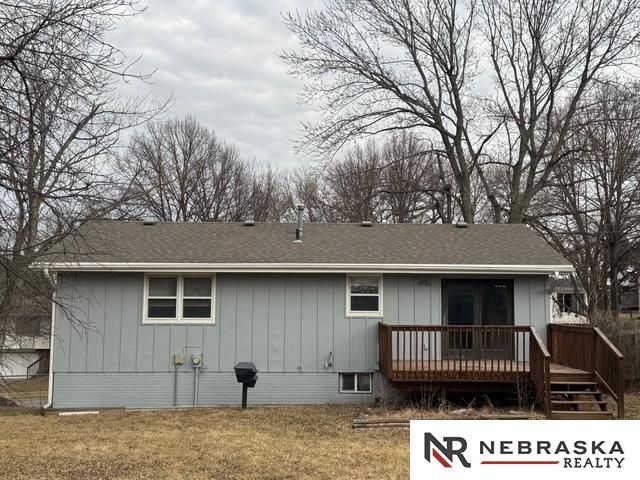 5811 Queens Drive, Lincoln, NE 68516