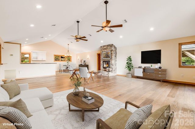 55 Glade Lane, Black Mountain, NC 28711