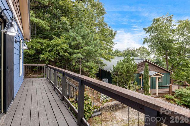 55 Glade Lane, Black Mountain, NC 28711