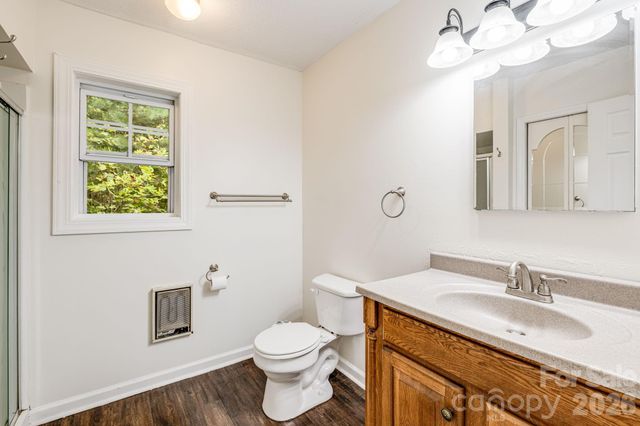 55 Glade Lane, Black Mountain, NC 28711