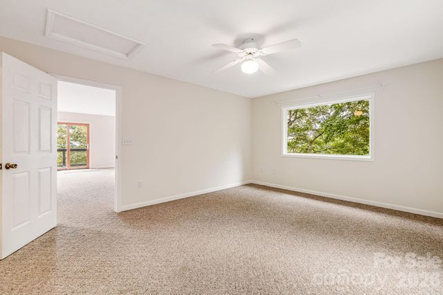 55 Glade Lane, Black Mountain, NC 28711