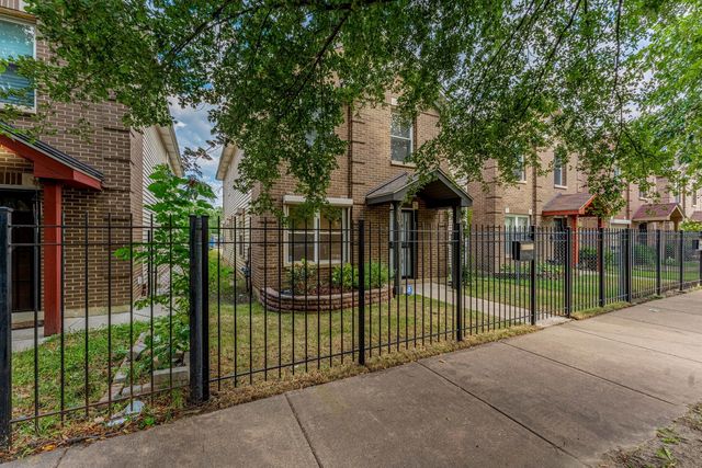 6615 S Normal Boulevard, Chicago, IL 60621