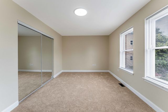 6615 S Normal Boulevard, Chicago, IL 60621