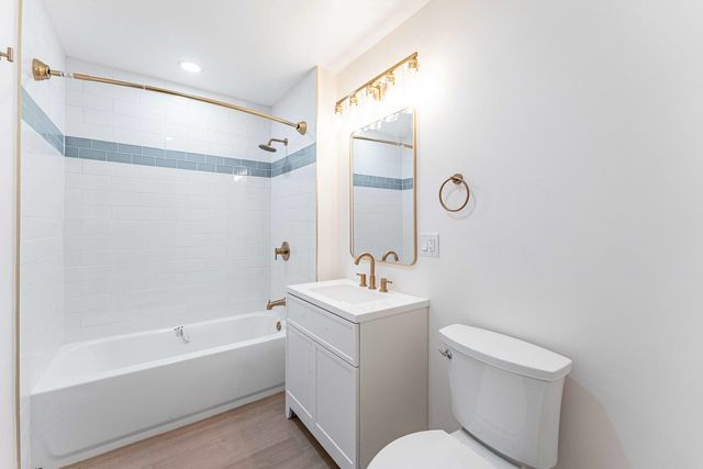 6615 S Normal Boulevard, Chicago, IL 60621