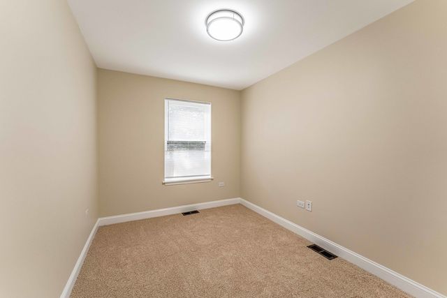 6615 S Normal Boulevard, Chicago, IL 60621