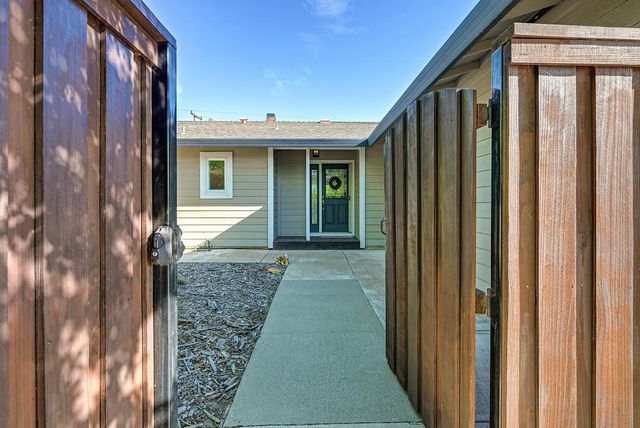 5405 Verner Ave, Sacramento, CA 95841