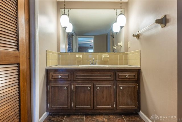 8370 Paragon Road, Washington Twp, OH 45458