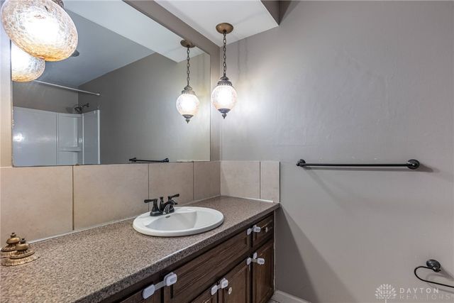 8370 Paragon Road, Washington Twp, OH 45458