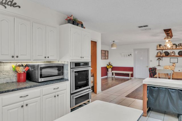 2802 Red Maple Rd, Big Sandy, TX 75755