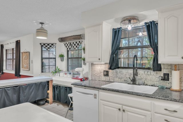 2802 Red Maple Rd, Big Sandy, TX 75755