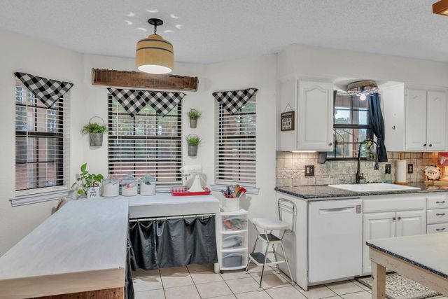 2802 Red Maple Rd, Big Sandy, TX 75755