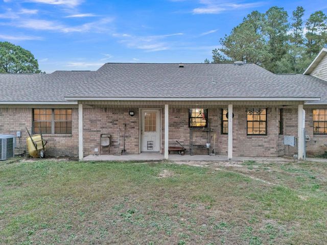 2802 Red Maple Rd, Big Sandy, TX 75755