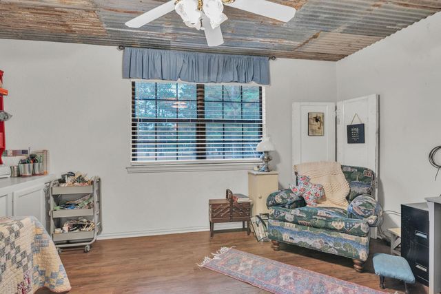 2802 Red Maple Rd, Big Sandy, TX 75755