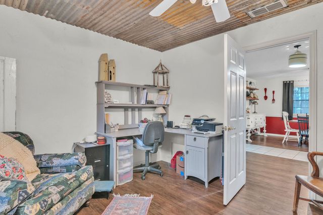 2802 Red Maple Rd, Big Sandy, TX 75755