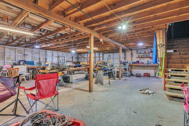 2802 Red Maple Rd, Big Sandy, TX 75755