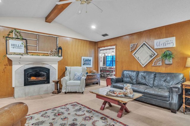 2802 Red Maple Rd, Big Sandy, TX 75755