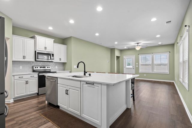 452 Honeyhill Loop, Conway, SC 29526