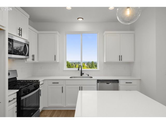 19783 Sw Lou Ln, Beaverton, OR 97007