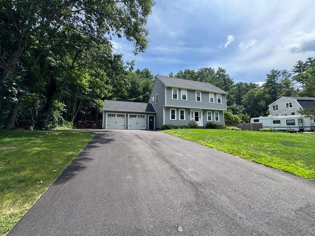 18 Silver Lake Dr, Kingston, MA 02364