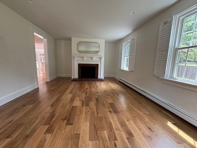 18 Silver Lake Dr, Kingston, MA 02364
