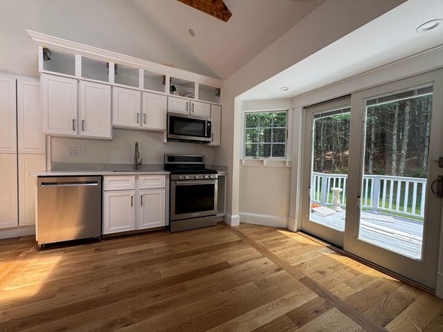 18 Silver Lake Dr, Kingston, MA 02364