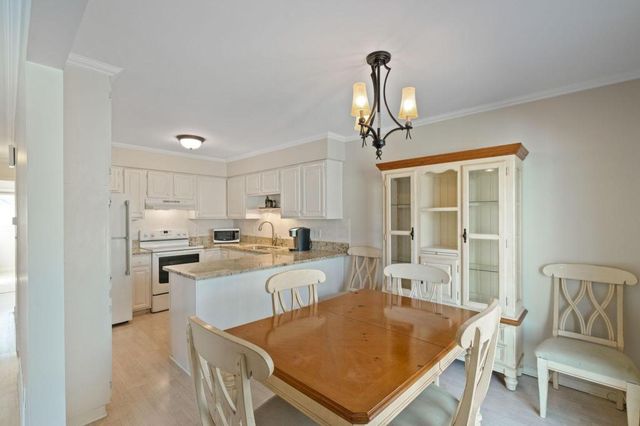 6140 Creek View Trail, Minnetonka, MN 55345