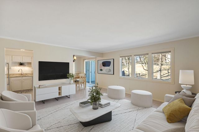 6140 Creek View Trail, Minnetonka, MN 55345