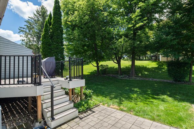 6140 Creek View Trail, Minnetonka, MN 55345