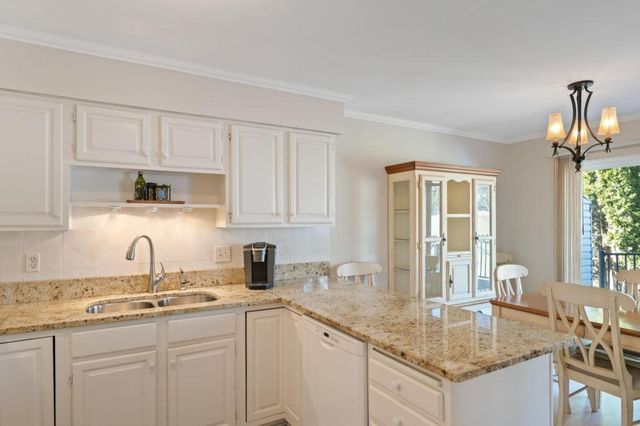 6140 Creek View Trail, Minnetonka, MN 55345