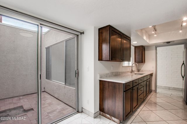 5726 N Camino Del Sol, Tucson, AZ 85718