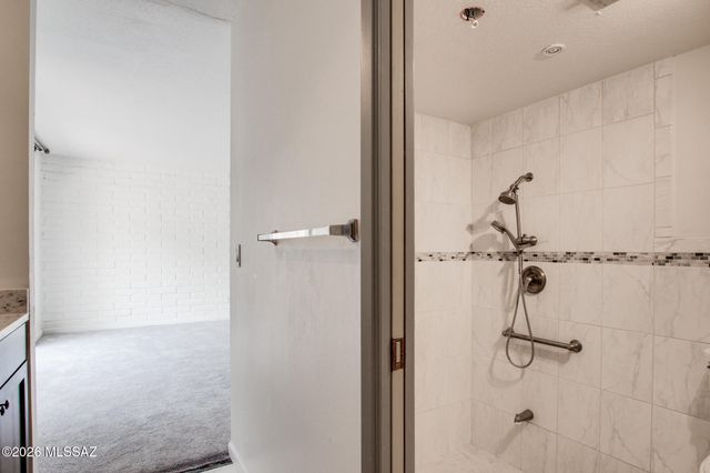 5726 N Camino Del Sol, Tucson, AZ 85718