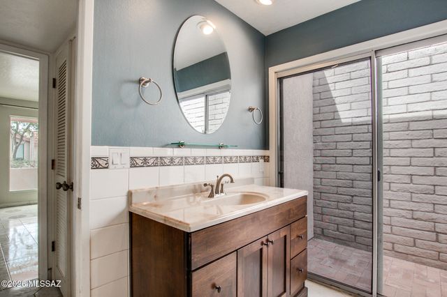 5726 N Camino Del Sol, Tucson, AZ 85718