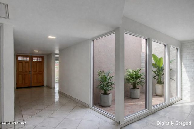 5726 N Camino Del Sol, Tucson, AZ 85718