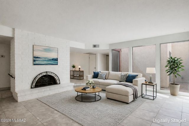 5726 N Camino Del Sol, Tucson, AZ 85718