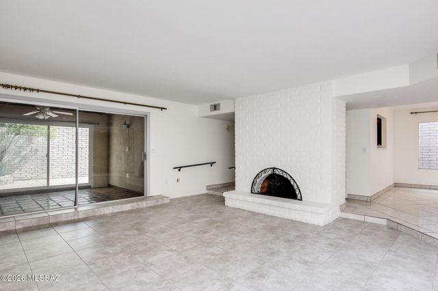 5726 N Camino Del Sol, Tucson, AZ 85718