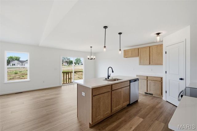 18854 Alyson Drive, Warrenton, MO 63383
