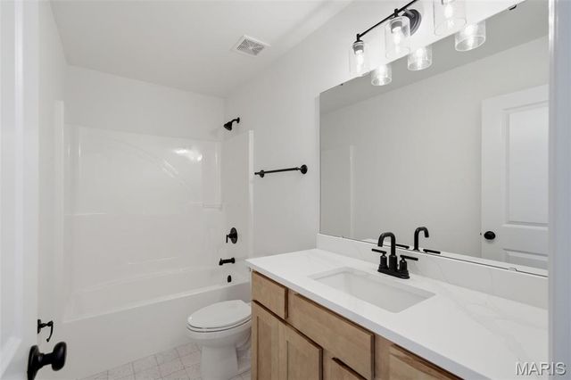18854 Alyson Drive, Warrenton, MO 63383