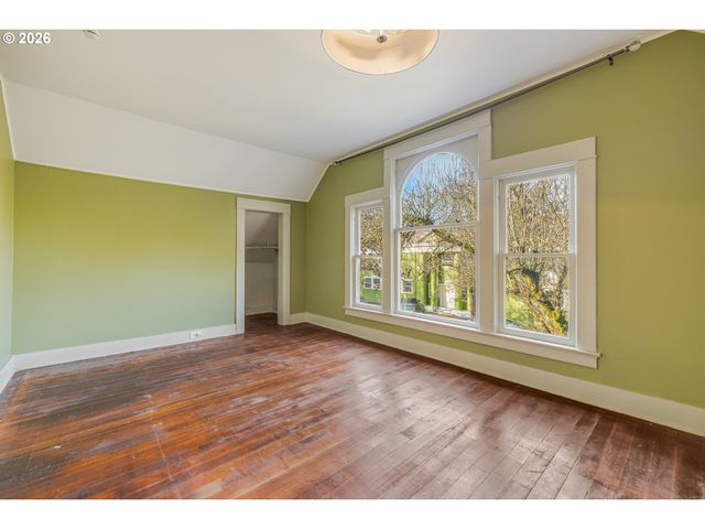 210 19TH St Se, Salem, OR 97301