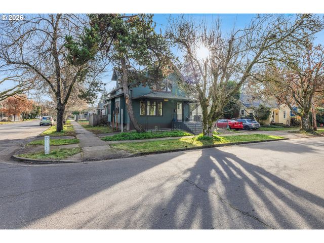 210 19TH St Se, Salem, OR 97301