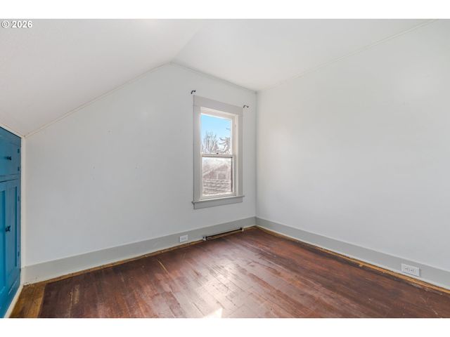 210 19TH St Se, Salem, OR 97301