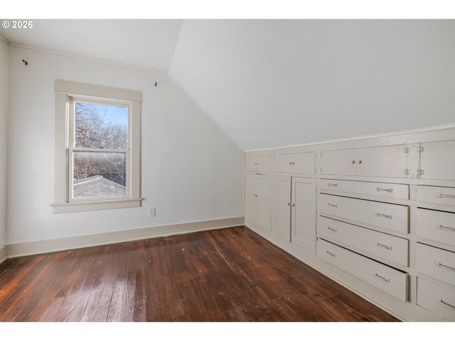 210 19TH St Se, Salem, OR 97301