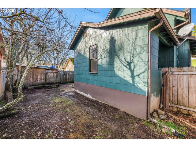 210 19TH St Se, Salem, OR 97301