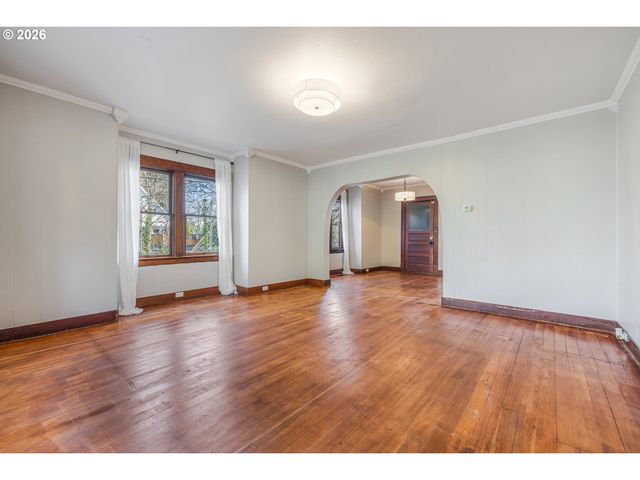 210 19TH St Se, Salem, OR 97301