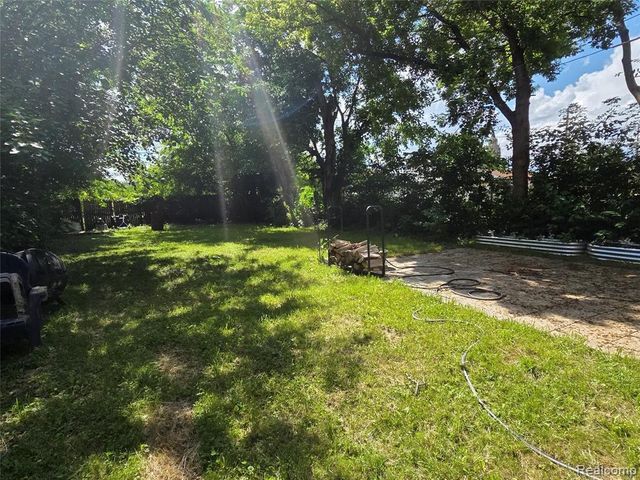 7455 Churchill Street, Detroit, MI 48206